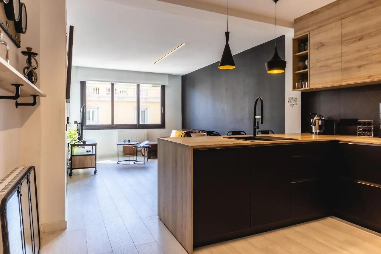 Bravissimo Les Voltes, Modern 1-Bedroom Apartment Girona 0*,