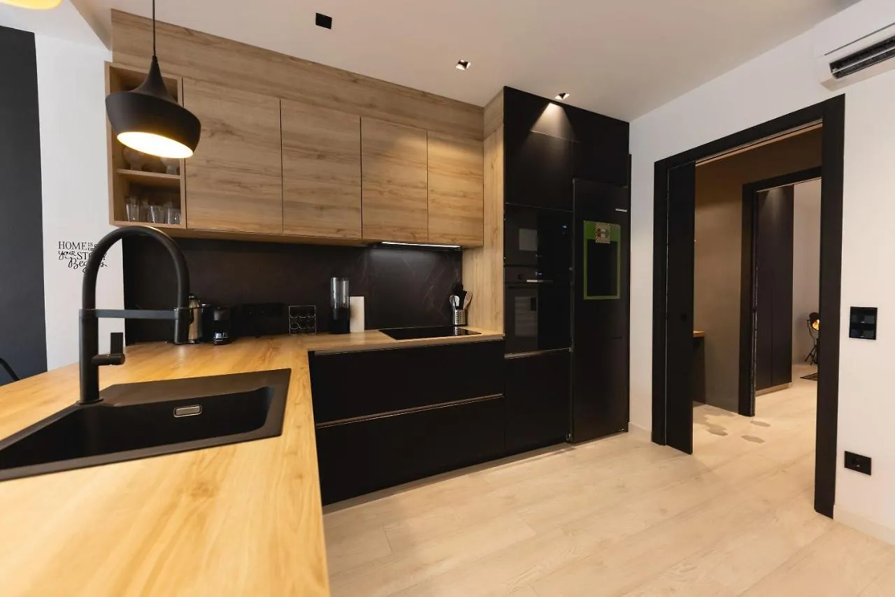 Bravissimo Les Voltes, Modern 1-Bedroom Apartment Girona Spain
