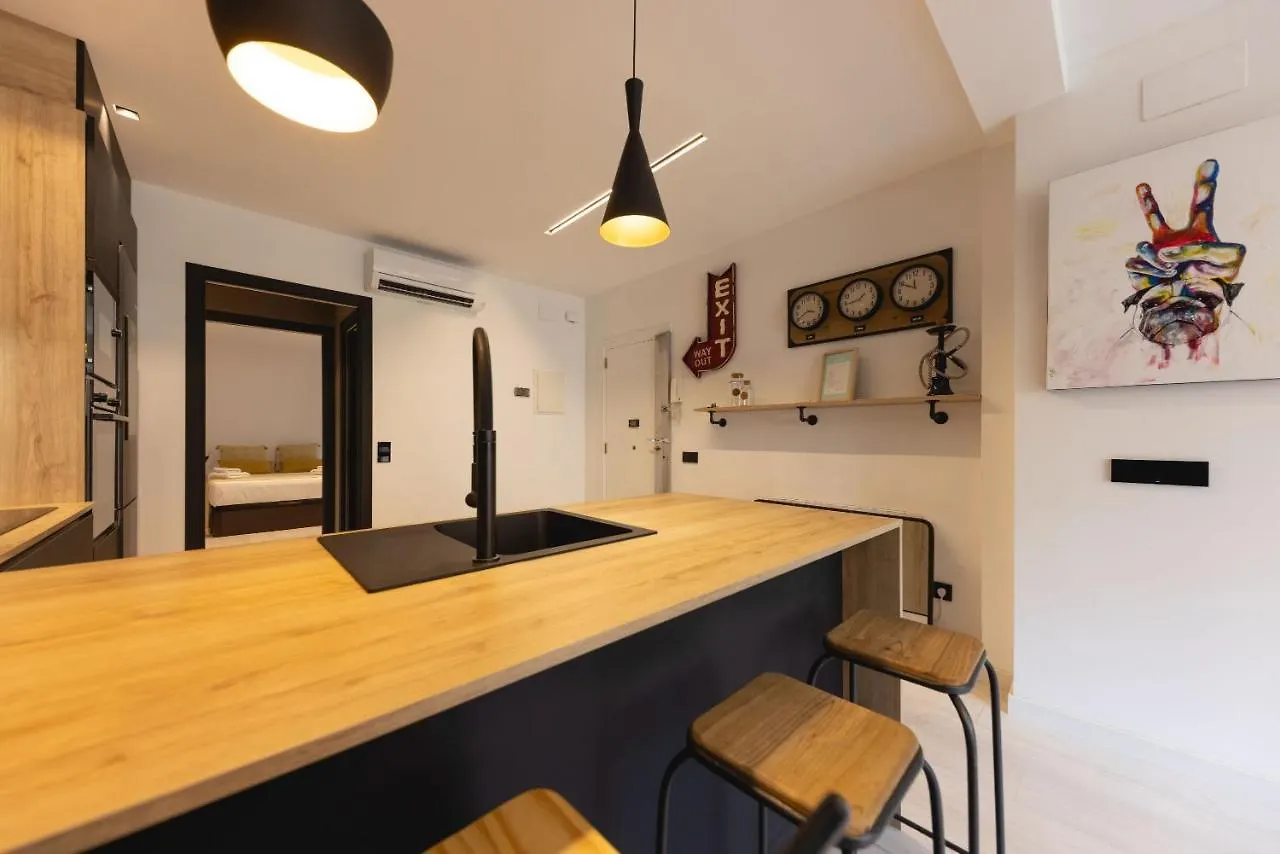 Bravissimo Les Voltes, Modern 1-Bedroom Apartment Girona 0*,  Spain