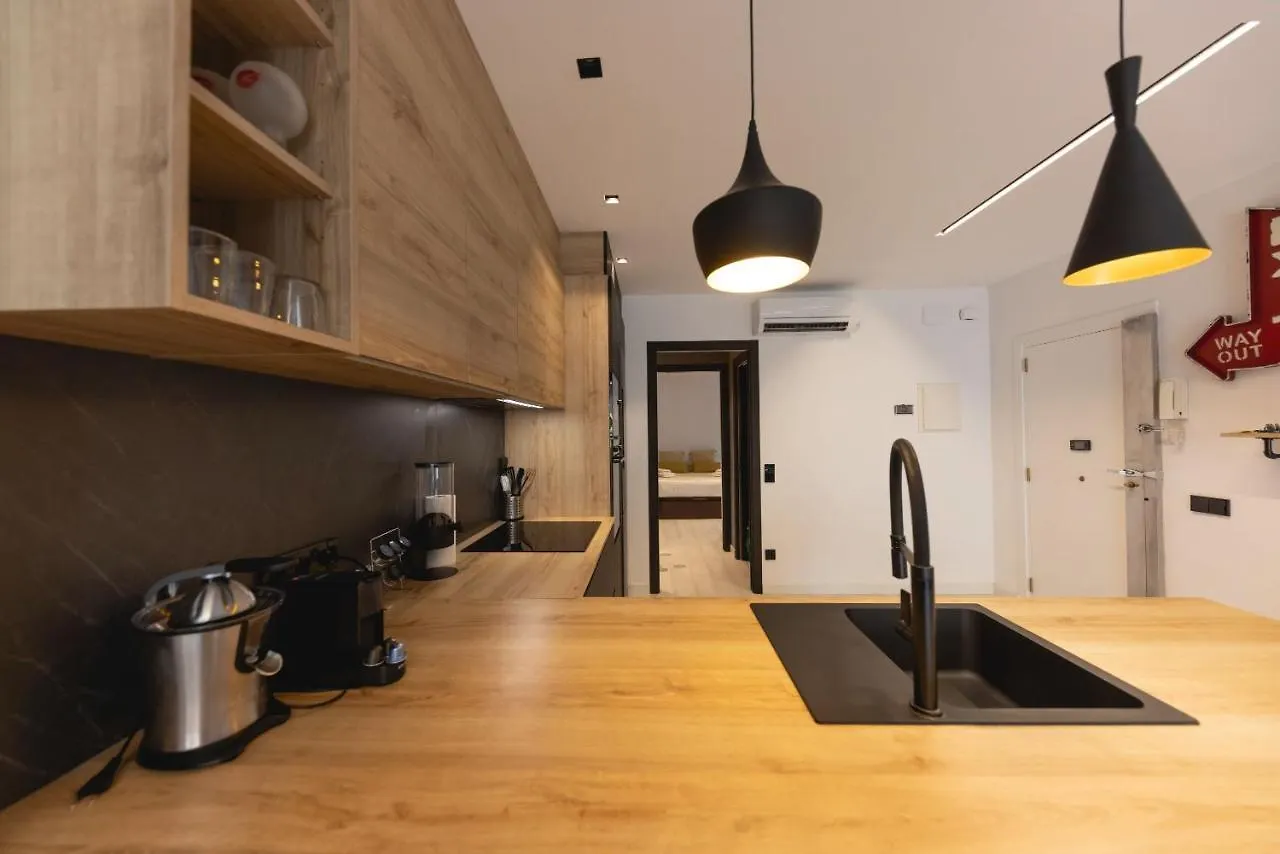 Bravissimo Les Voltes, Modern 1-Bedroom Apartment Girona 0*,