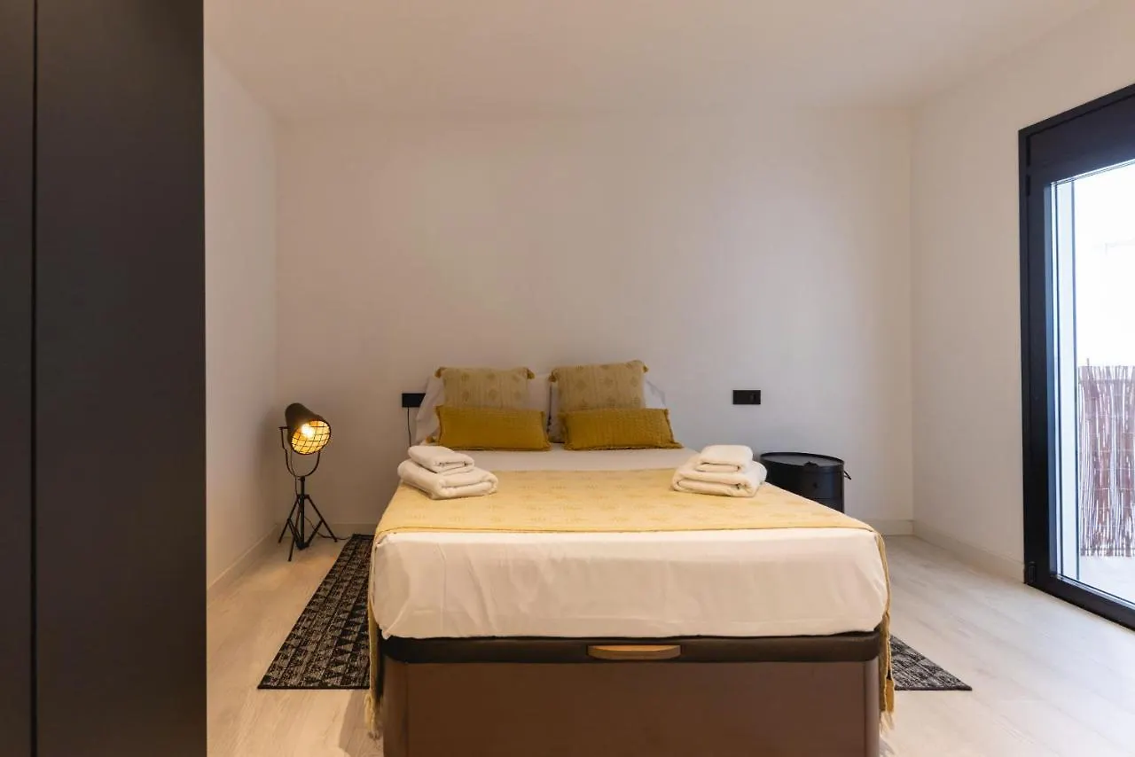 Bravissimo Les Voltes, Modern 1-Bedroom Apartment Girona Spain
