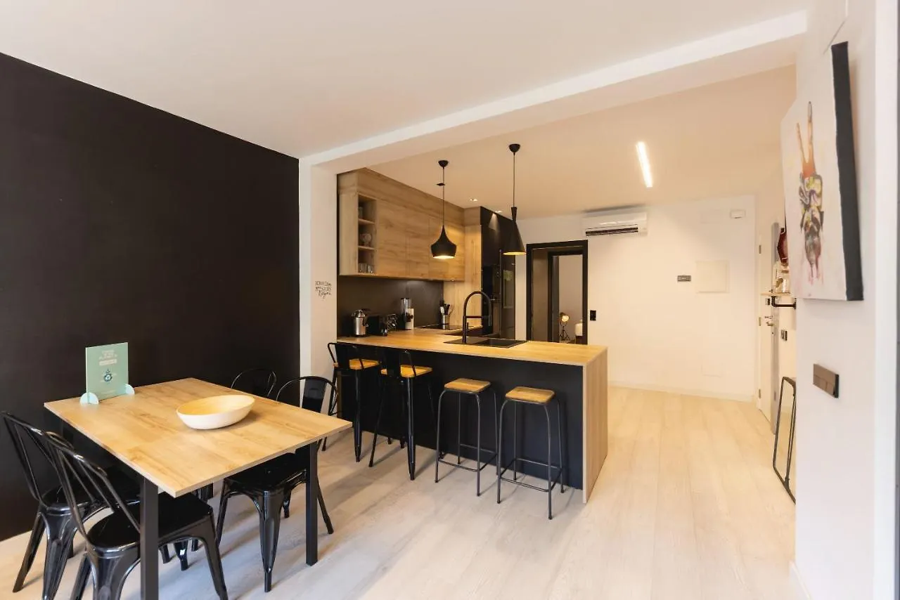Bravissimo Les Voltes, Modern 1-Bedroom Apartment Girona
